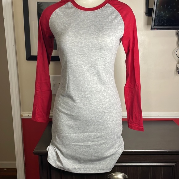 🎉Red and Gray Long Sleeve T-shirt Dress! - Picture 3 of 4